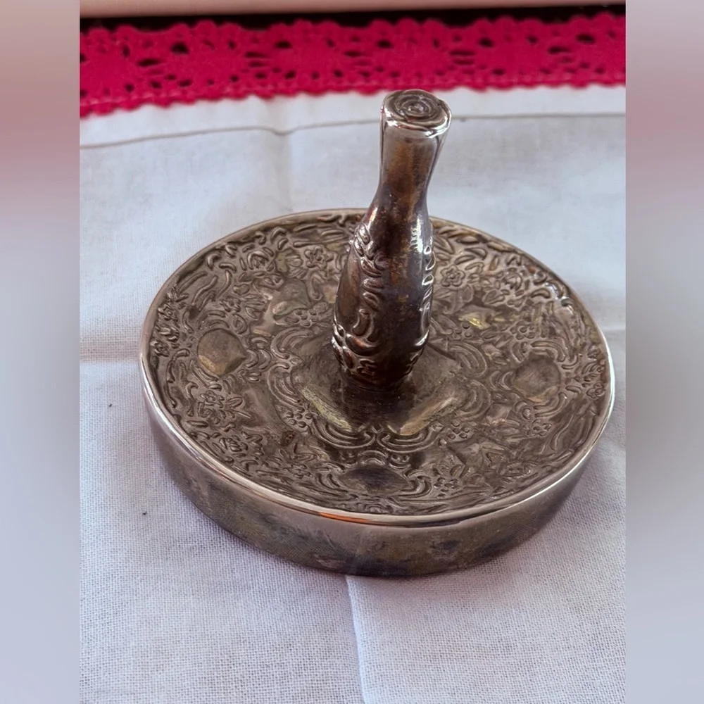 Ornate Silver plated Jewelry rings Holder vintage